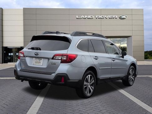 Used 2018 Subaru Outback 2.5i Limited AWD/4WD image 5