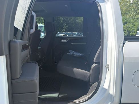 New 2026 GMC Sierra 2500 SLE w/ SLE Value Package; AWD/4WD image 17
