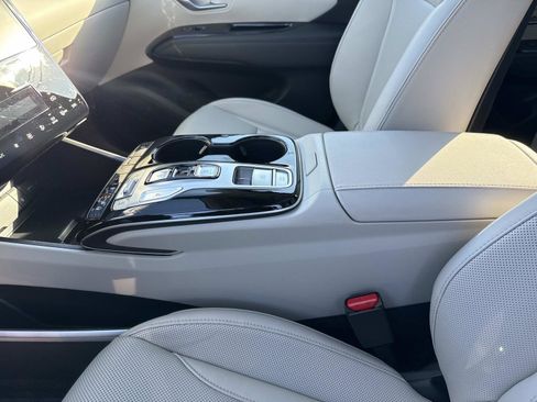 Used 2024 Hyundai Tucson Limited AWD/4WD image 15