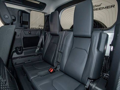 Used 2024 Land Rover Defender 110 X-Dynamic SE AWD/4WD image 48