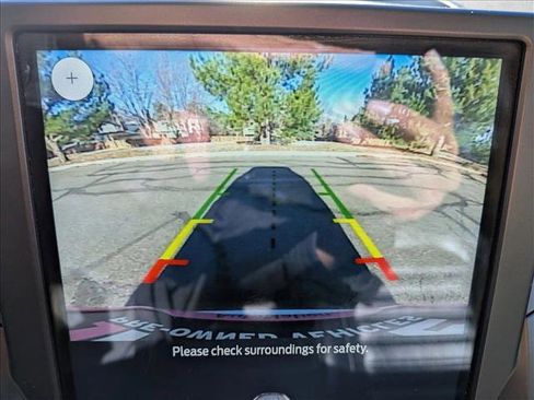 Used 2023 Ford Edge SEL image 13