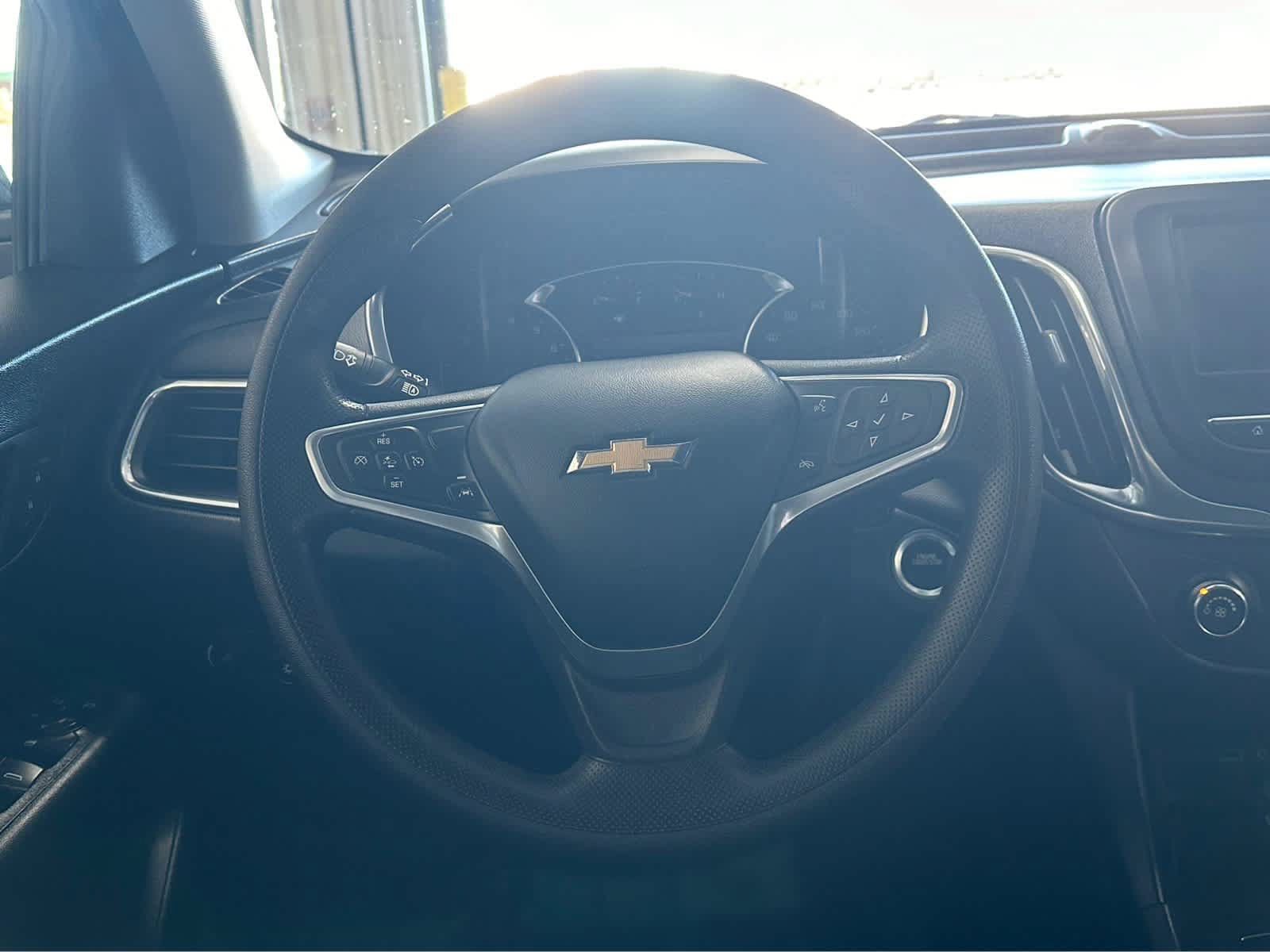 Used 2022 Chevrolet Equinox LT AWD/4WD image 11