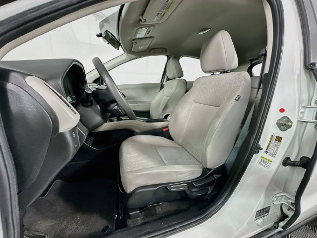 Used 2016 Honda HR-V LX image 16