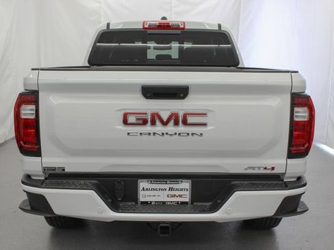 New 2025 GMC Canyon AT4 AWD/4WD image 9