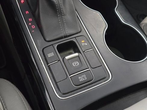 Used 2019 Kia Sorento SX image 37