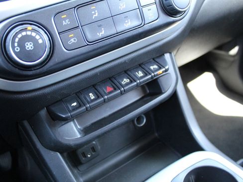 Used 2021 Chevrolet Colorado LT w/ Safety Package RWD image 32