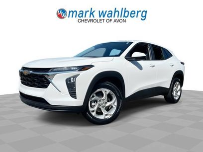 Used 2024 Chevrolet Trax LS w/ LS Convenience Package