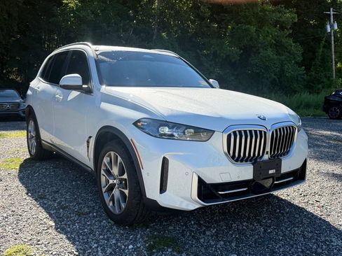 Used 2024 BMW X5 xDrive40i w/ Premium Package AWD/4WD image 1