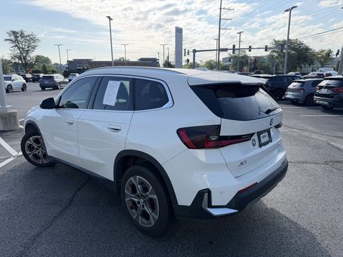 Used 2023 BMW X1 xDrive28i AWD/4WD image 4