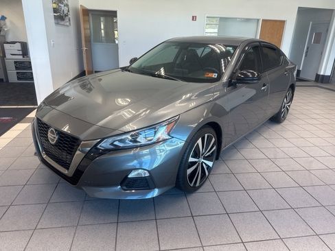 Used 2019 Nissan Altima 2.5 SR w/ SR Premium Package image 8