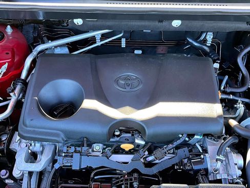 Used 2024 Toyota RAV4 Adventure image 33