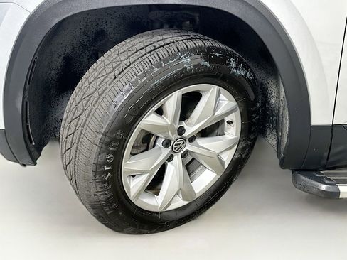 Used 2018 Volkswagen Atlas SE image 24