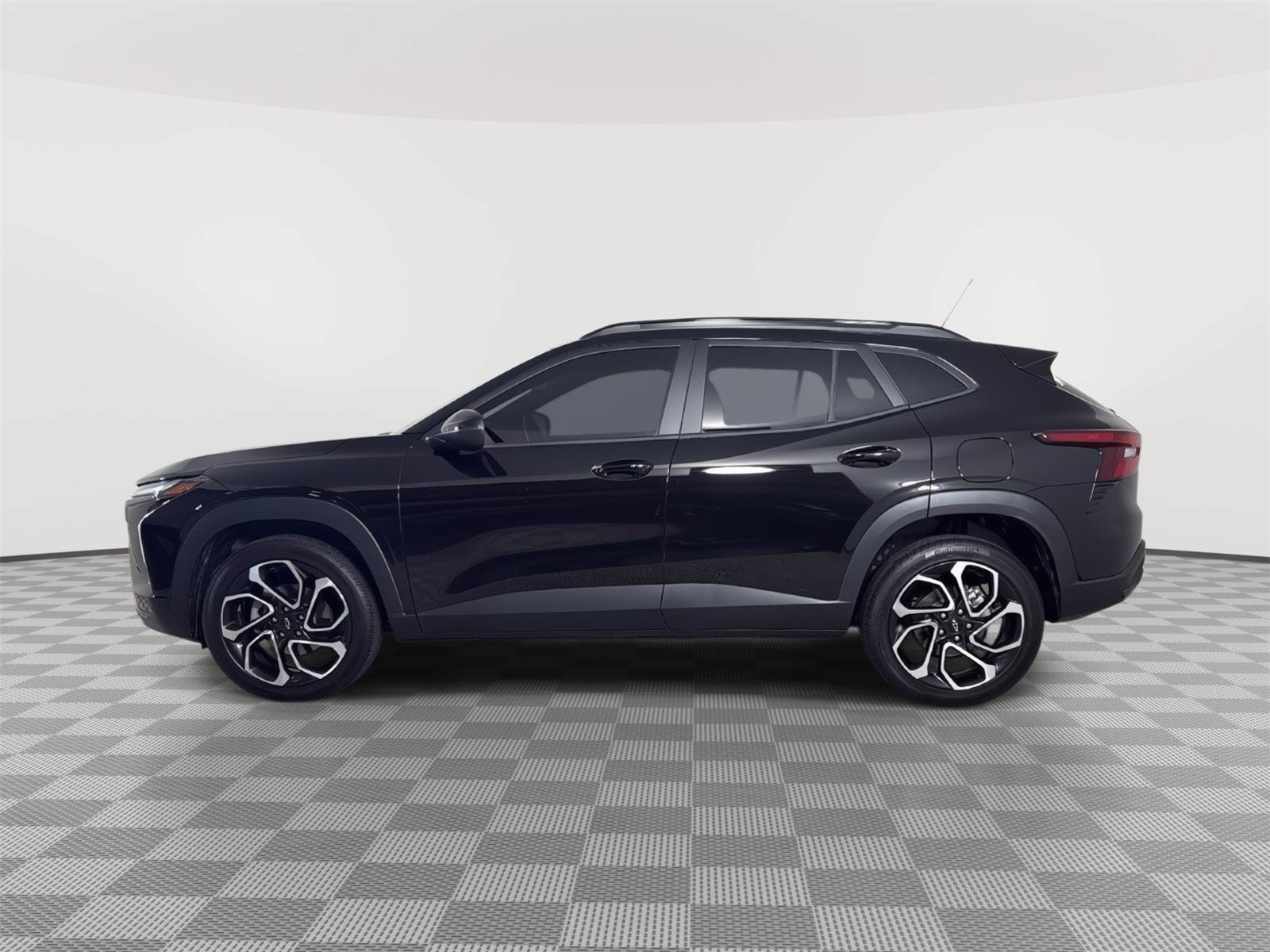 Used 2025 Chevrolet Trax RS FWD image 4