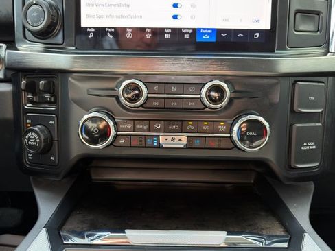 Used 2024 Ford F250 Lariat w/ Lariat Ultimate Package AWD/4WD image 39
