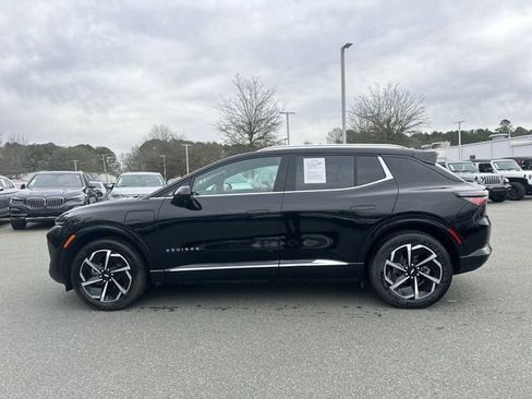 Used 2025 Chevrolet Equinox EV LT w/ Convenience Package image 2