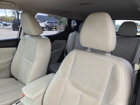 Used 2019 Nissan Rogue Sport SL image 9