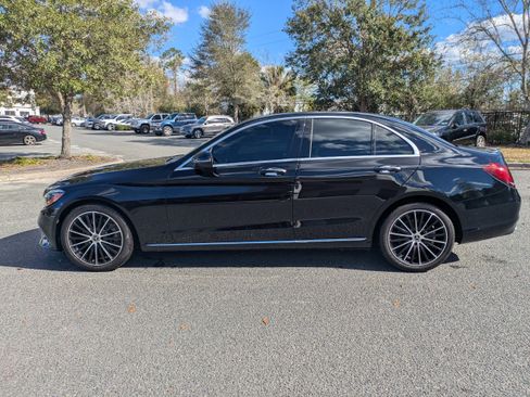 Used 2021 Mercedes-Benz C 300 Sedan image 9