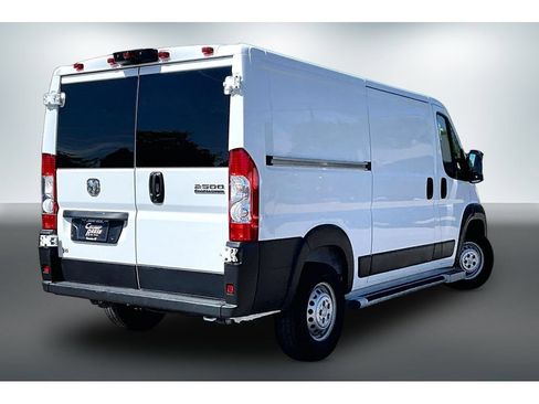 Used 2025 RAM ProMaster 2500 w/ U-Haul Equipment Group FWD image 6