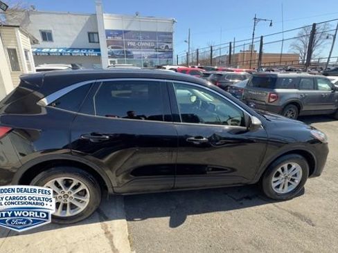 Certified 2022 Ford Escape SE w/ Convenience Package AWD/4WD image 4