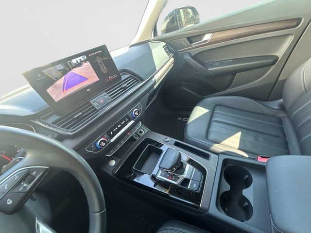 Used 2023 Audi Q5 2.0T Premium w/ Convenience Package AWD/4WD image 30