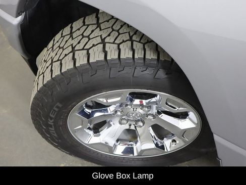 Used 2022 RAM 1500 Big Horn AWD/4WD image 44