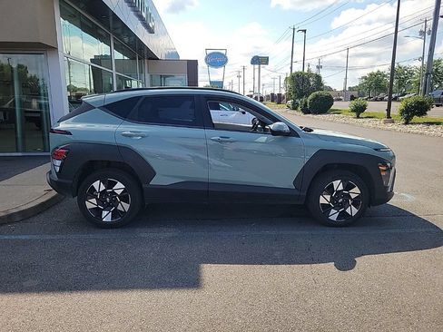 Certified 2024 Hyundai Kona SEL AWD/4WD image 2
