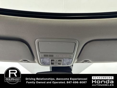 Used 2016 Honda Odyssey Touring Elite image 10