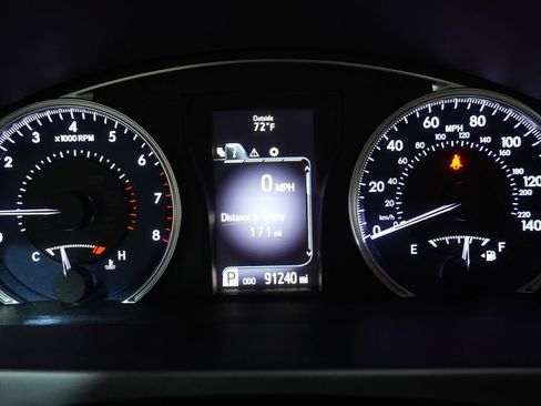 Used 2016 Toyota Camry LE FWD image 21
