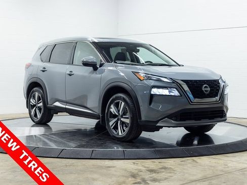 Used 2022 Nissan Rogue SL w/ SL Premium Package image 4