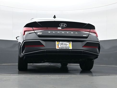 New 2026 Hyundai Elantra Limited image 26