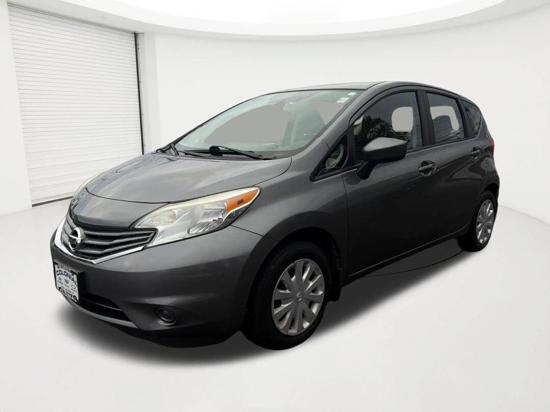 Used 2016 Nissan Versa Note SV FWD image 1