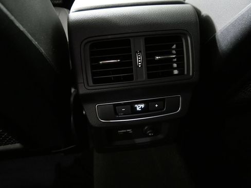 Used 2023 Audi Q5 2.0T Premium AWD/4WD image 17