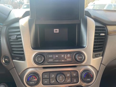 Used 2017 GMC Yukon XL Denali w/ Open Road Package image 33