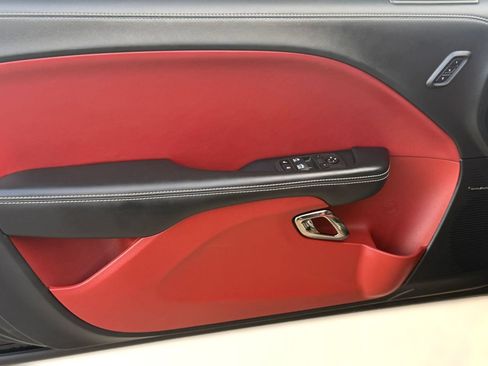 Used 2022 Dodge Challenger SRT Hellcat RWD image 14
