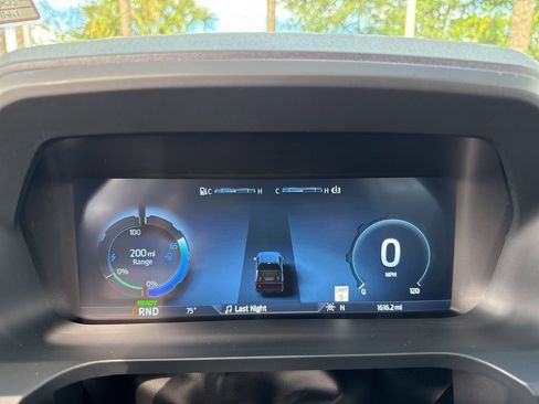 Used 2025 Ford F150 Lightning Flash image 34