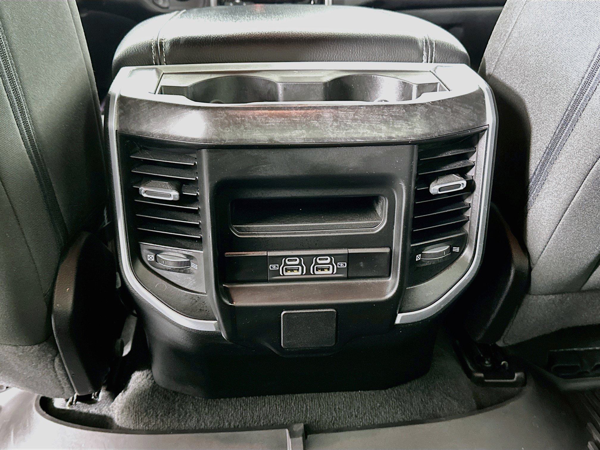 Used 2023 RAM 1500 Big Horn AWD/4WD image 28