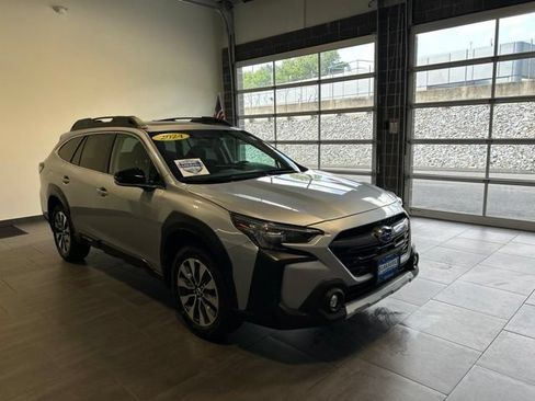 Used 2024 Subaru Outback Limited AWD/4WD image 10