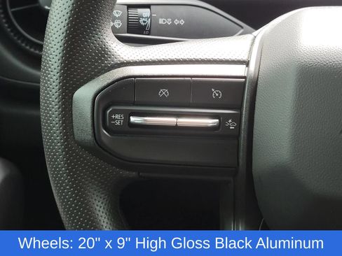 Used 2024 Chevrolet Colorado Trail Boss w/ Technology Package AWD/4WD image 28
