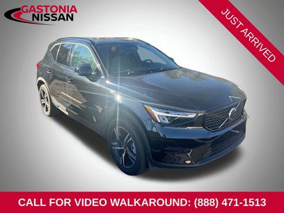 Used 2024 Volvo XC40 B5 Core