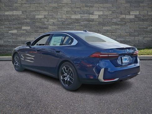 New 2026 BMW 530i xDrive AWD/4WD image 4