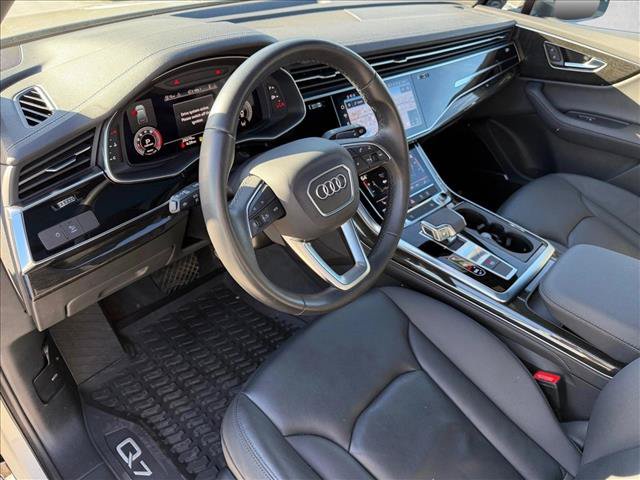 Used 2023 Audi Q7 3.0T Premium Plus w/ Premium Plus Package AWD/4WD image 10