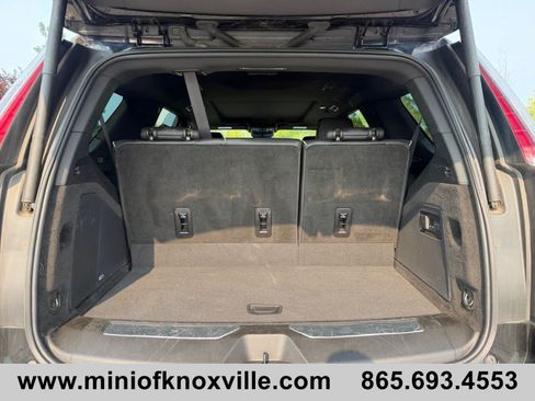 Used 2024 Cadillac Escalade Sport AWD/4WD image 17