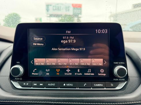 Used 2021 Nissan Rogue SV AWD/4WD image 28