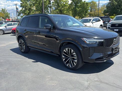 Used 2026 Volvo XC90 T8 Ultra w/ Protection Package Premier AWD/4WD image 3