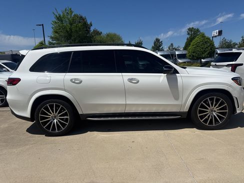 Used 2023 Mercedes-Benz GLS 450 4MATIC image 3