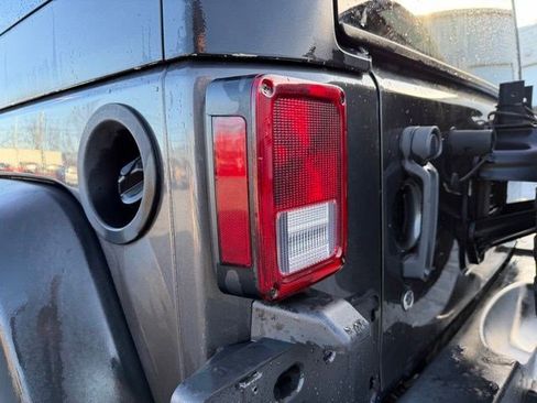 Used 2017 Jeep Wrangler Unlimited Sport w/ Quick Order Package 24S image 4