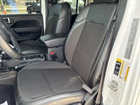 Used 2023 Jeep Wrangler Unlimited Sport AWD/4WD image 24