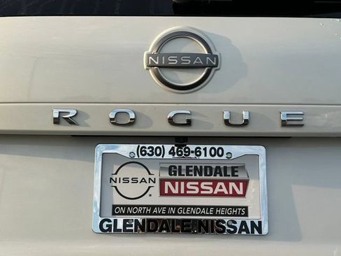 Used 2023 Nissan Rogue SV w/ SV Premium B Package AWD/4WD image 11