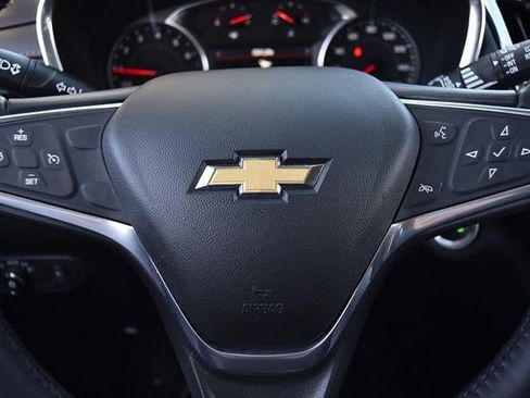 Used 2019 Chevrolet Equinox Premier image 19