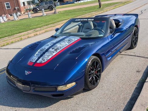 Used 2004 Chevrolet Corvette Convertible w/ Preferred Equipment Group image 38